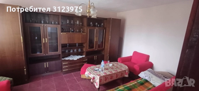 Къща с двор, снимка 8 - Къщи - 54697491