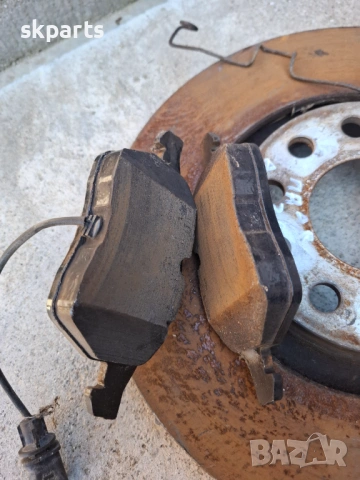 Дискове с накладки предни за Audi A6 Allroad C5/ Audi A6 C5 2.5 TDI, снимка 6 - Части - 54144316