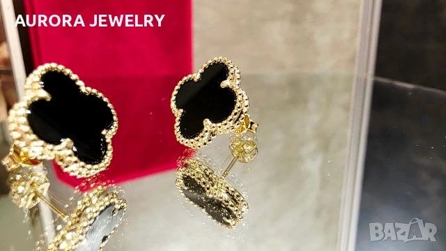 Van Cleef & Arpels VCA Gold Black Onyx Vintage Alhambra Stud Дамски Обеци с Винт, снимка 4 - Обеци - 54709949
