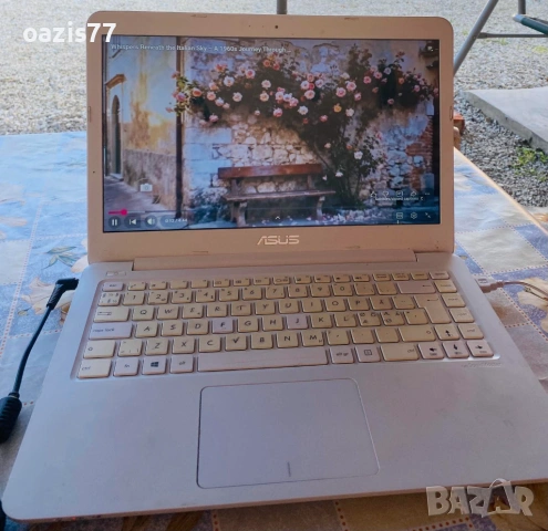 Лаптоп 14 ин SLIM ASUS  - € 98. Бял целия, тежи 1 ,2 кг , тънък 17 мм, удобен за командировка!, снимка 6 - Лаптопи за дома - 54427514