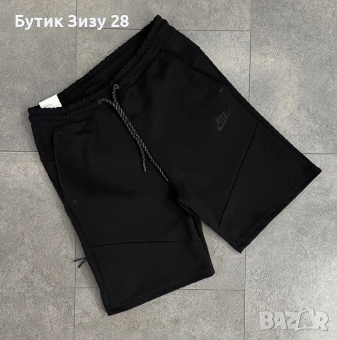 Детски къси панталони Nike Tech Fleece, 10 до 17г, снимка 2 - Детски къси панталони - 54840548
