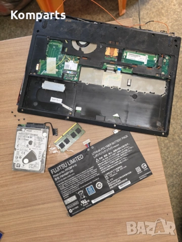 Лаптоп на части  Fujitsu FPCPB410