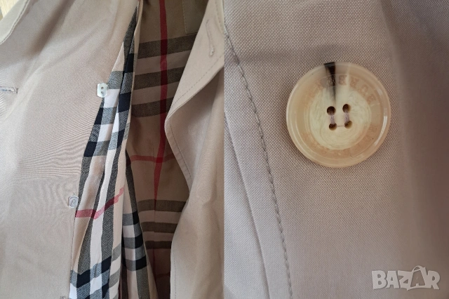 Дамски шлифер марка BURBERRY, снимка 6 - Шлифери - 54882850
