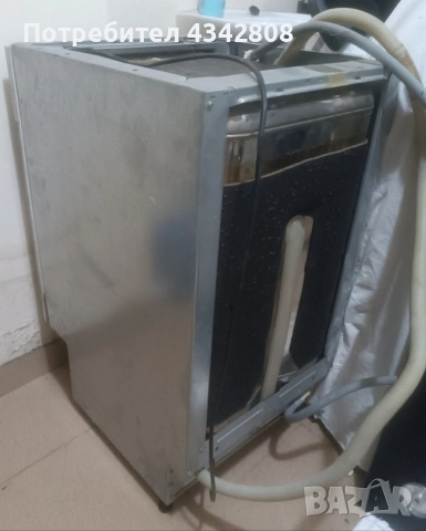 Миялна Ariston за вграждане с проблем , снимка 4 - Съдомиялни - 54166834