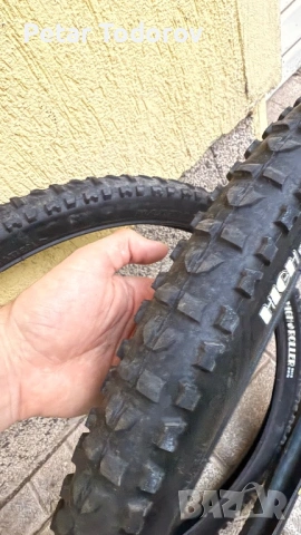 Гуми Maxxis Highroller 26 цола ЧИСТО НОВИ, снимка 2 - Части за велосипеди - 54782821