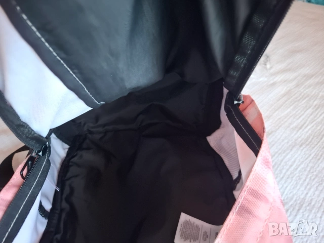 Оригинална дамска раница Adidas , снимка 4 - Раници - 54721350