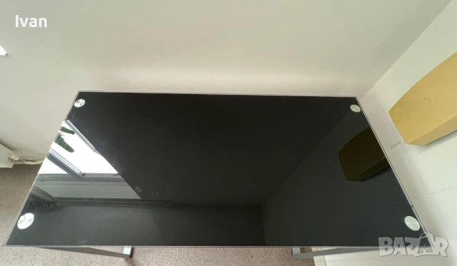 Стъклено бюро