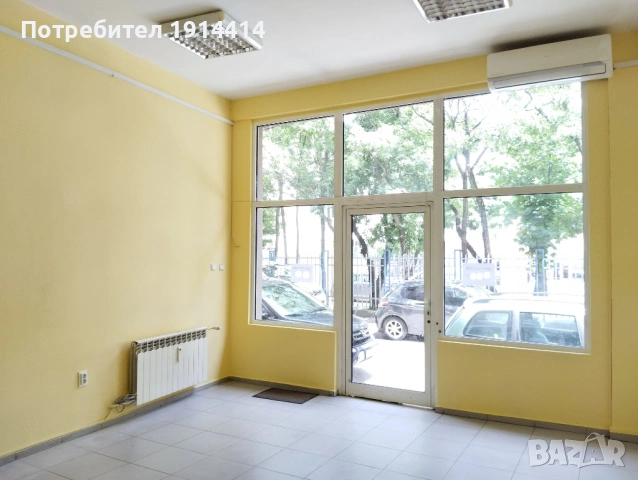 Луксозен магазин 35 кв.м. пътникопоток,голяма витрина, височина 3,60 м., светъл, две мивки,, снимка 4 - Магазини - 54780402