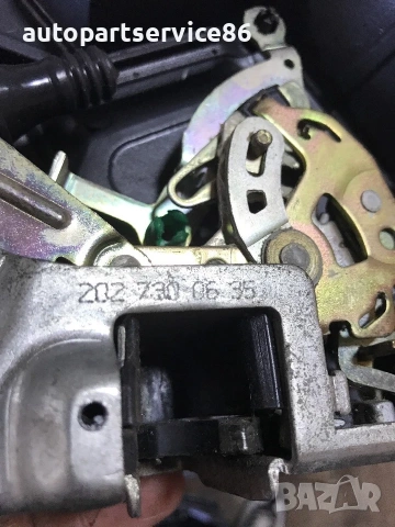 Механизъм за заключване на задна дясна врата за Mercedes C-Class W202 (2001) 2027330208, снимка 3 - Части - 55238318