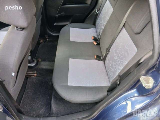 Форд фиеста 1.4i, снимка 13 - Автомобили и джипове - 54334954