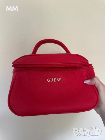 Козметичен несесер Guess