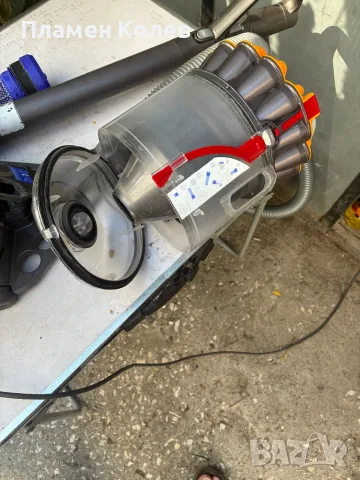 Dyson прахосмукачка, снимка 14 - Прахосмукачки - 55501024