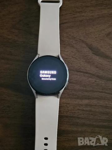 Samsung Galaxy Watch 5 SM-R900 40 mm, снимка 2 - Смарт часовници - 54867012