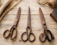СТАРИ КРОЯЧНИ НОЖИЦИ – СВИДЕТЕЛИ НА ЗАНАЯТ ✂️, снимка 1