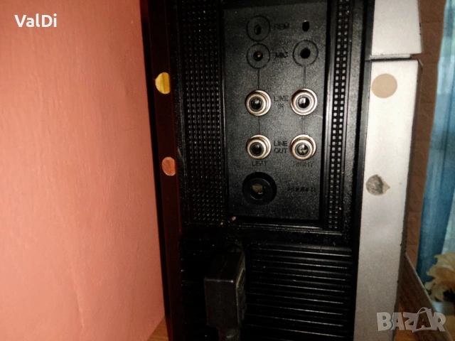 Радиокасетофон Philips , снимка 5 - Радиокасетофони, транзистори - 54237992