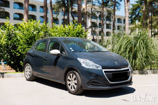 Peugeot 208, снимка 4 - Rent a car - 54834024