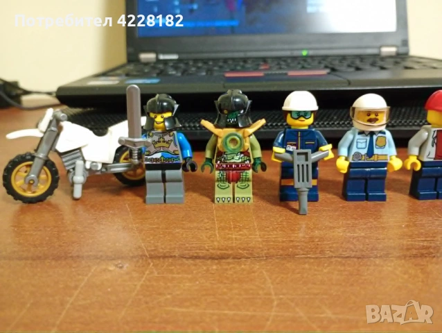 Lego минифигури и части (Всичко заедно), снимка 6 - Конструктори - 55173944