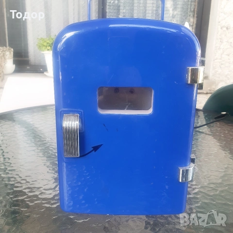 Мини хладилник 