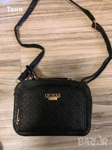 Дамски чанти с дълга дръжка през рамо Guess, снимка 6 - Чанти - 55267860