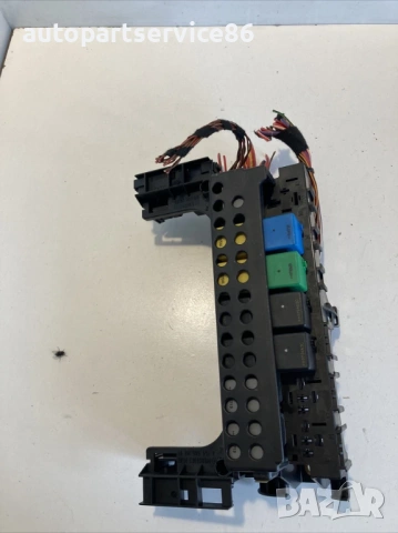 Кутия с предпазители за Mercedes B Class W245 B170 (2008) 014185631 