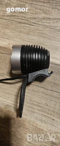 Мощен LED фар за велосипед с Li-ion батерия и зарядно 8.4V, снимка 7 - Аксесоари за велосипеди - 55630266