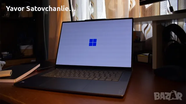 Lenovo Yoga Slim 7i Aura Edition (Intel Core U7, 32GB RAM, 1TB SSD)