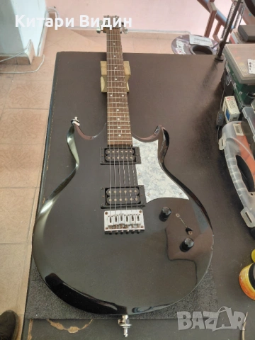 Продавам електрическа китара Ibanez GAX 30