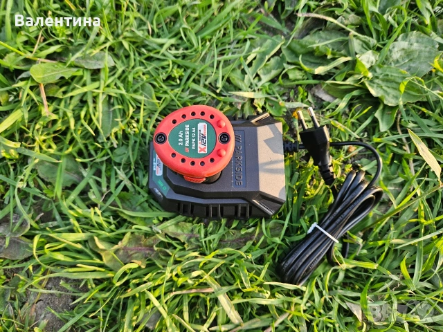 Комплект, зарядно и батерия Parkside 12V.