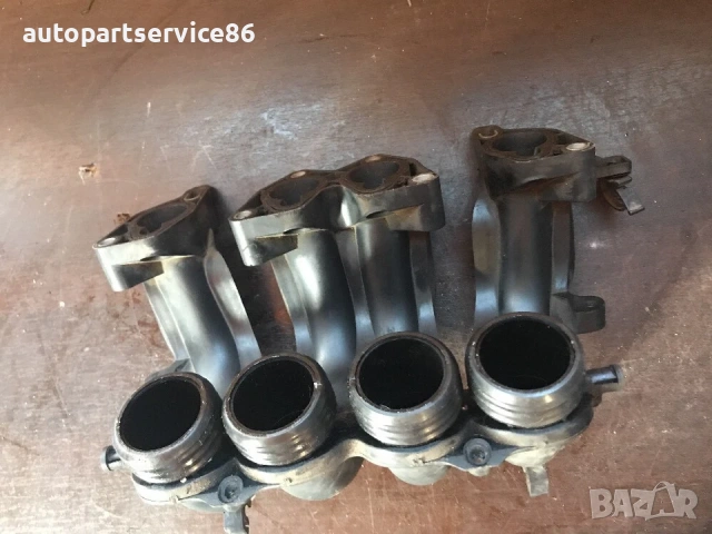 Всмукателен колектор за Audi A3 1.6 (1998) 06A133206H, снимка 2 - Части - 54653321