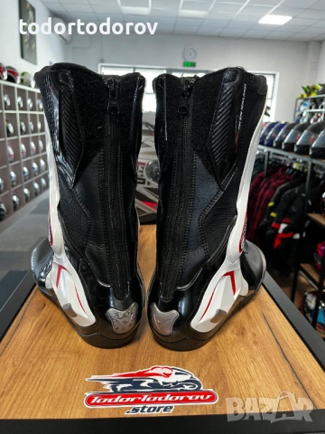 Mото ботуши DAINESE TORQUE D1 OUT 43,всички протектори,подвижна става 264.04 лв. / 135 €, снимка 3 - Аксесоари и консумативи - 54577756