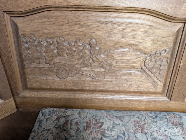 🪵🍷 Ъглова пейка от масивен дъб с лозаро-винарска дърворезба, снимка 5 - Дивани и мека мебел - 53974956