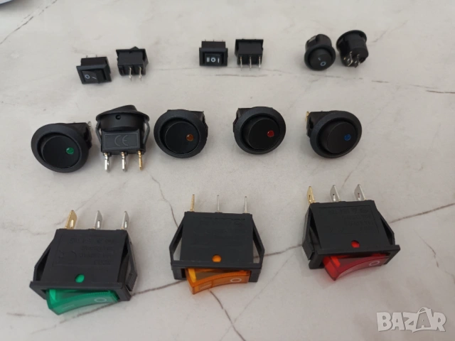 Бутон, прекъсвач, копче 12V 220V 3A 6A 20A, светещ бутон