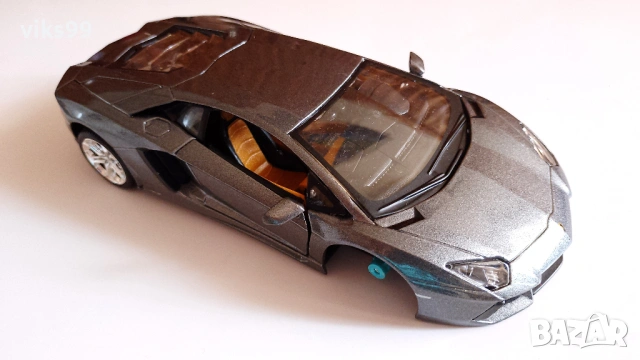 Lamborghini Aventador LP700-4 MAISTO 1:24, снимка 8 - Колекции - 54484002