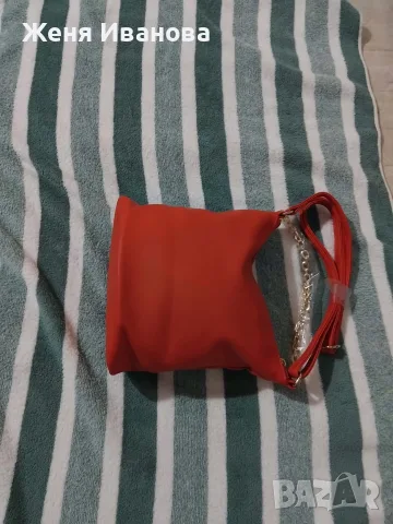 👜 Елегантна дамска чанта AVON – НОВА – свеж червен цвят, снимка 8 - Чанти - 55608802