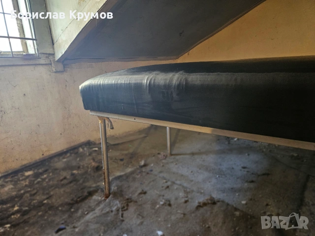 Медицинска кушетка, снимка 2 - Медицински консумативи - 54582758