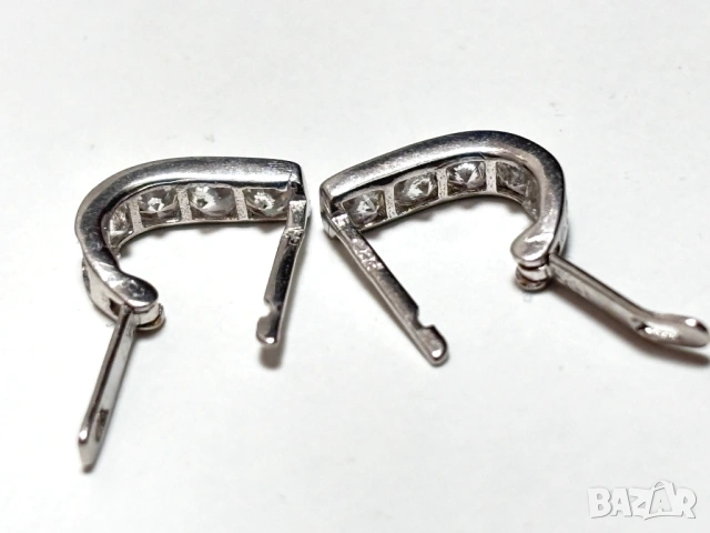Златни Детски Обеци 0,78 грама 14K(проба 585) бяло злато с циркони, снимка 8 - Обеци - 54925131