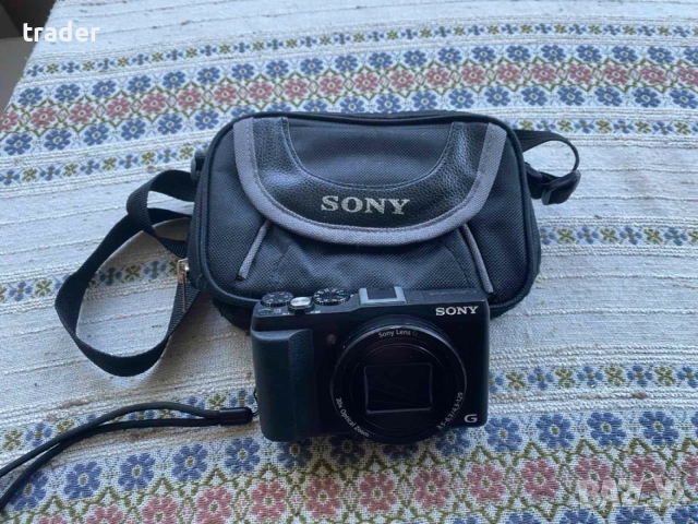 Продавам - компактна камера Sony DSC HX60 