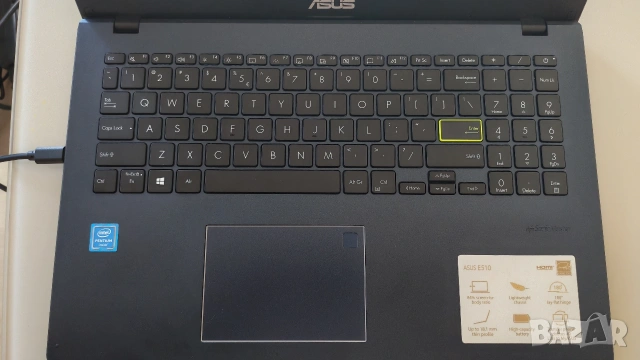 Лаптоп Asus E510 Intel Pentium 256gb нова батерия , снимка 4 - Лаптопи за дома - 55016084