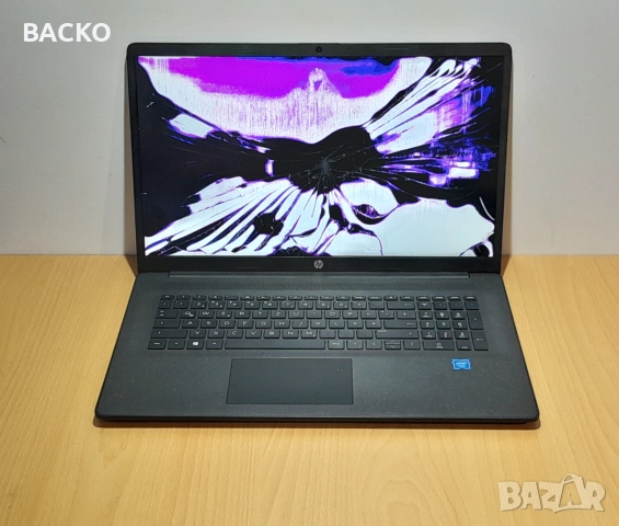 Лаптоп HP  17-cn0622ng / N4020 за окомплектоване
