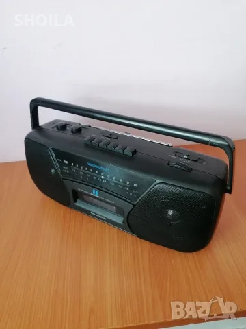 Продавам Grundig RR-300, снимка 2 - Радиокасетофони, транзистори - 51627039