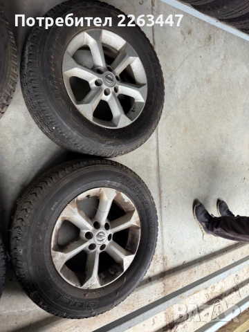 Гуми с джанти за Нисан Навара 255/65/17, снимка 3 - Гуми и джанти - 54021928