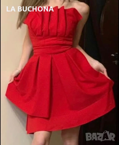 Червена рокля, снимка 2 - Рокли - 54067628