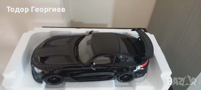 Mercedes-AMG GT Black Series 2021 schwarz Norev 1:18, снимка 3 - Колекции - 54977582