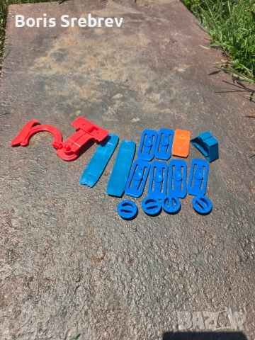 Комплект Hot Wheels: Мегатранспортьор за 50+ колички + Лот писти и лаунчери, снимка 17 - Коли, камиони, мотори, писти - 54990382