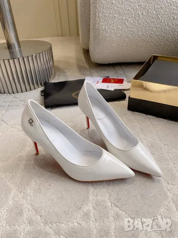 Christian Louboutin Kate 85 Patent Pumps – White, снимка 3 - Дамски обувки на ток - 55417772