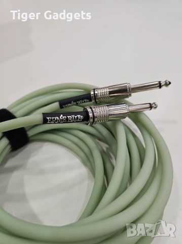 Ernie Ball Flex Instrument Cable 20ft Glow in Dark (P06437) – професионален инструментален кабел 6 м, снимка 2 - Други - 54455121