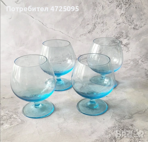Чаши от цветно стъкло