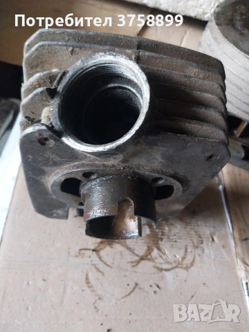 различни части останали от двигатели за иже възход и татран., снимка 13 - Части - 54069108