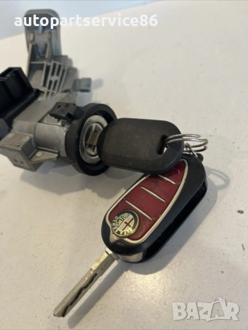 Контактен ключ с ключове за Alfa Romeo Giulietta 1.6 M-Jet (2015) 01098401, снимка 3 - Части - 54953250