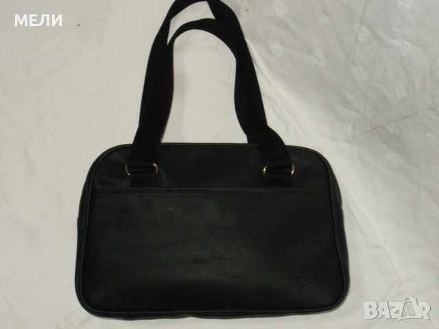 LACOSTE черна спортна дамска чанта, снимка 2 - Чанти - 54319648